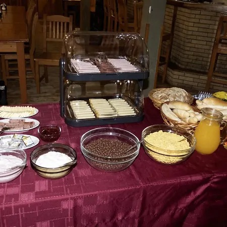 Cekanka Πανσιόν